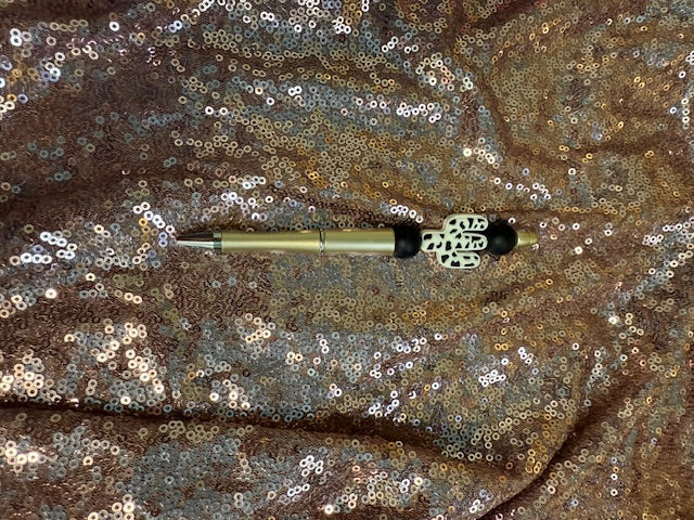 White catcus pen